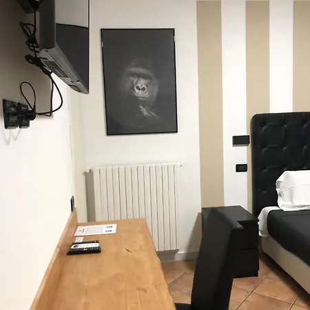 Il Viaggiatore Couette-café Marina di Massa